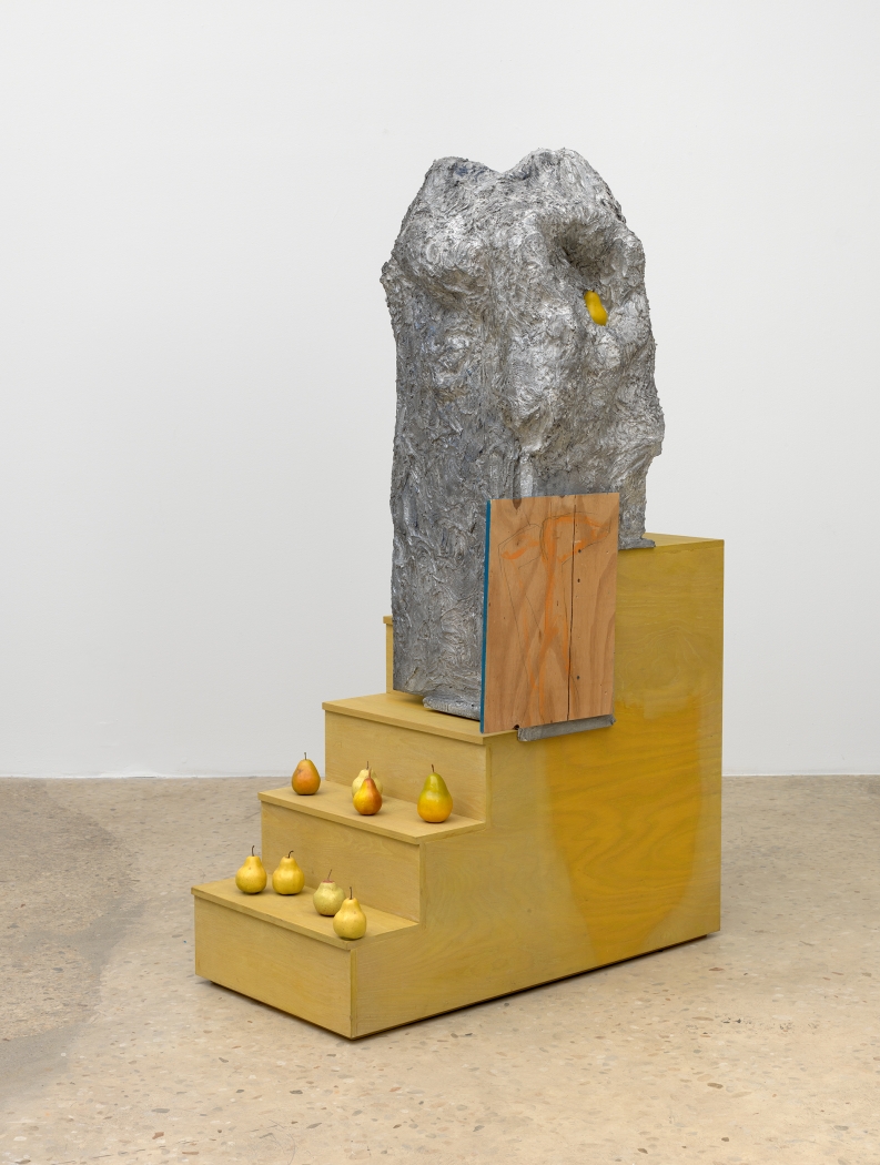 Rachel Harrison Kouros Descends Stairs, 2008 Wood, chicken wire, polystyrene, cement, acrylic, graphite, 1 fake apple, and 9 fake pears 80 x 49 x 24 inches (203 x 125 x 61 cm)