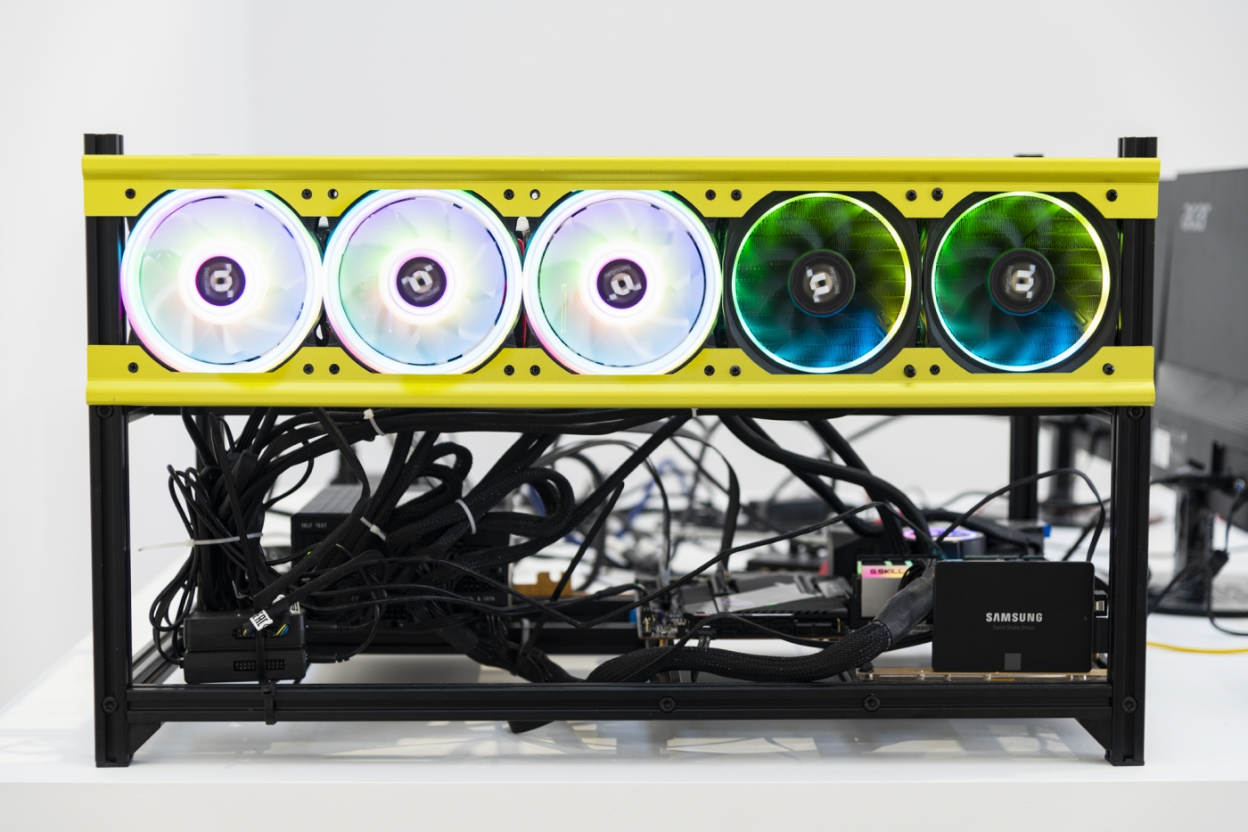 Cory Arcangel, /roʊˈdeɪoʊ/ Let’s Play: HOLLYWOOD, 2017-21 (component)