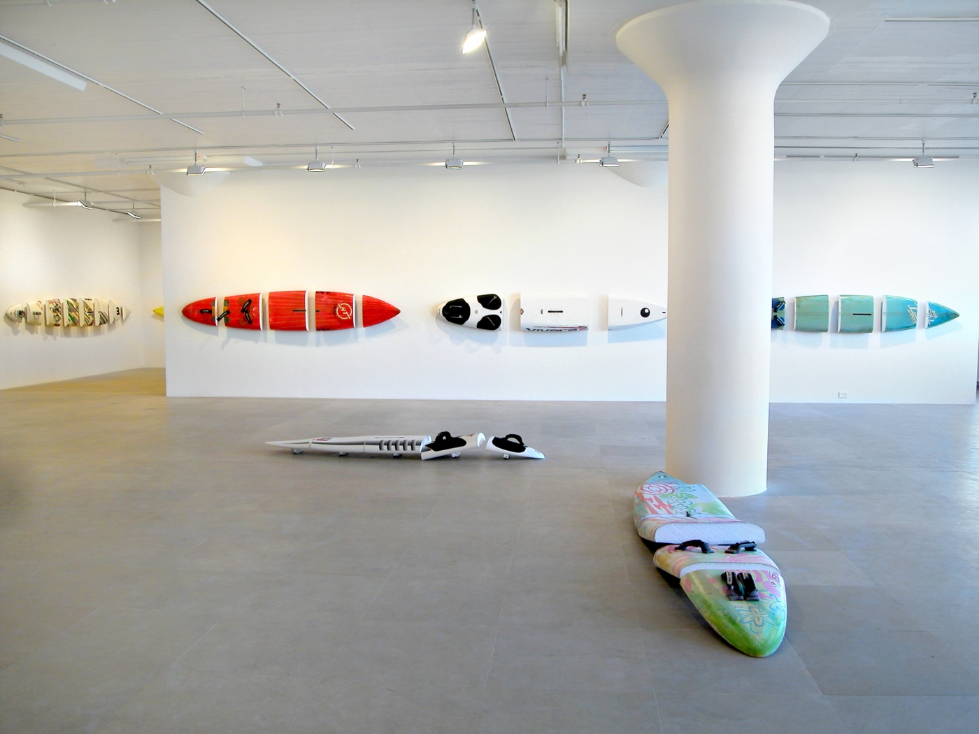 Michael Krebber, Installation view, Greene Naftali, New York, 2008