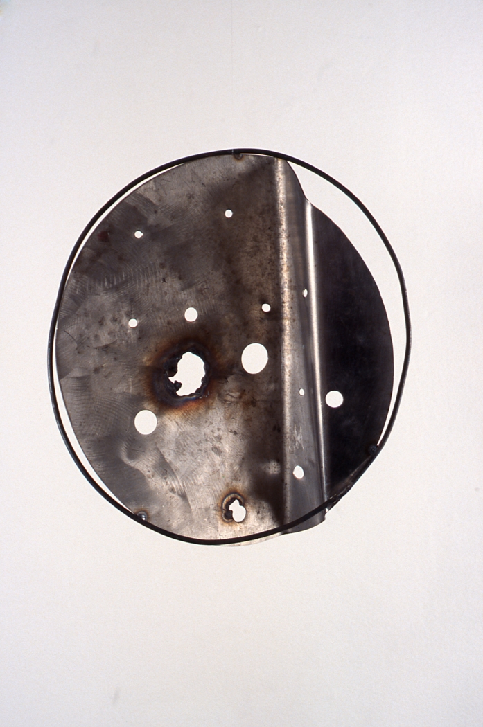 Katja Strunz, Ohne Titel, 2003, Metal, 8 inch diameter
