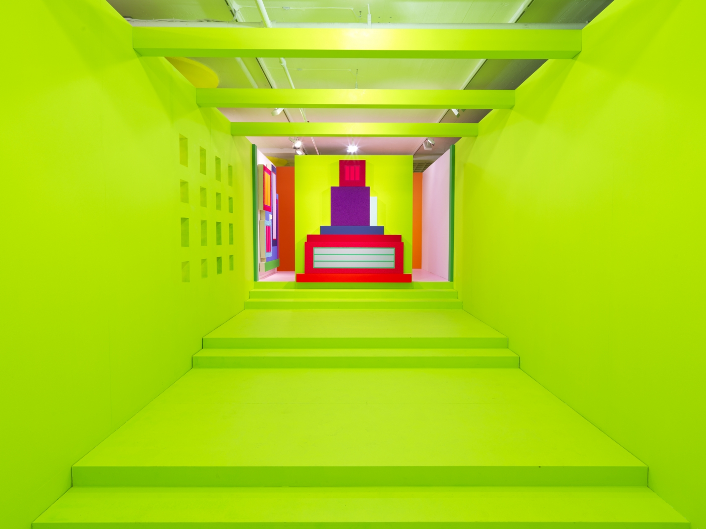 installation view. Greene Naftali, New York, 2019.