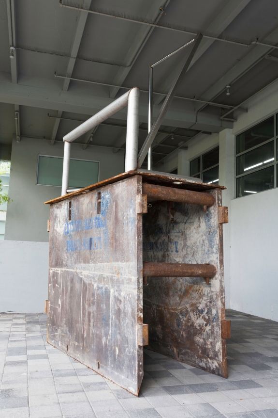 Oscar Tuazon, Hired Hand, 2011