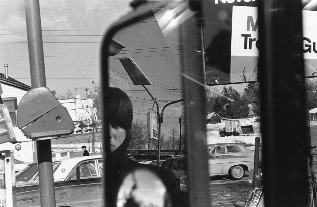 Lee Friedlander, Hillcrest, New York, 1970
