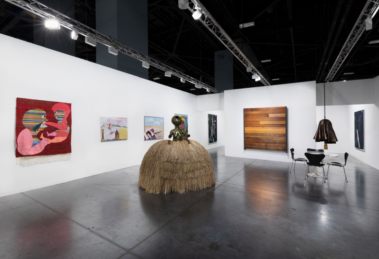 Luhring Augustine, Art Basel Miami Beach, Booth E13