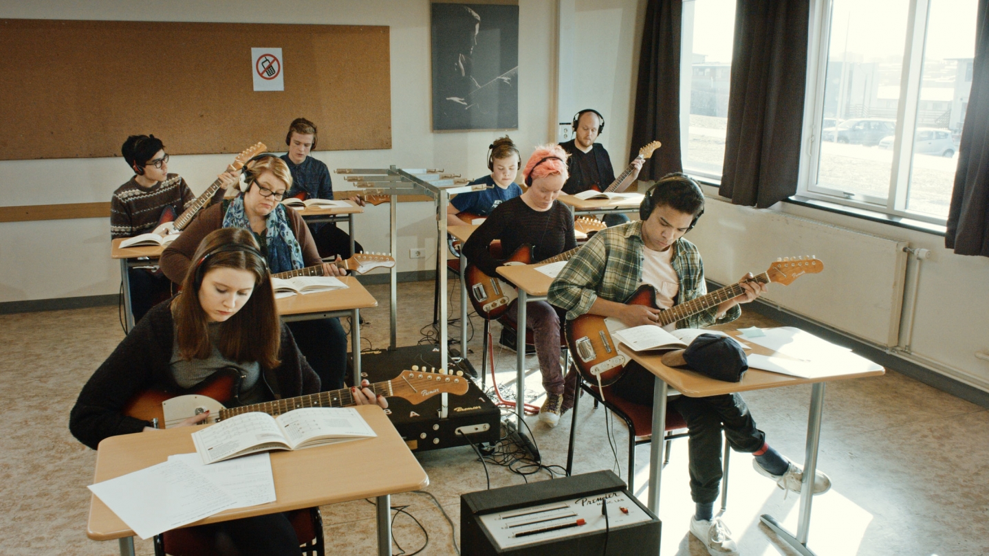 Ragnar Kjartansson, Scenes from Western Culture, Guitar Lesson (Ólafía Hrönn Jónsdóttir, Logi Pedro Stefánsson), 2015 