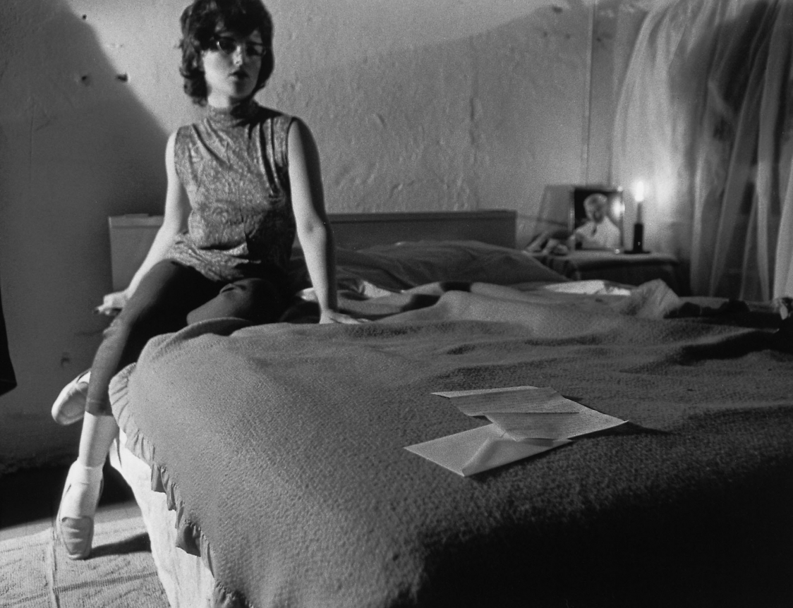 Untitled Film Still #33, 1979. Gelatin silver print, 8 x 10 inches (20.3 x 25.4 cm).