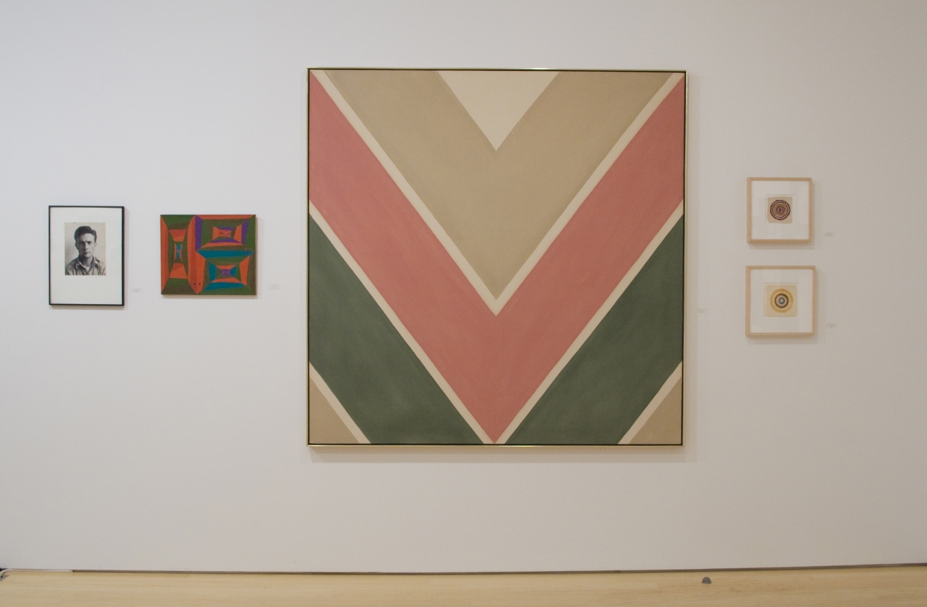 Kenneth Noland chevrons