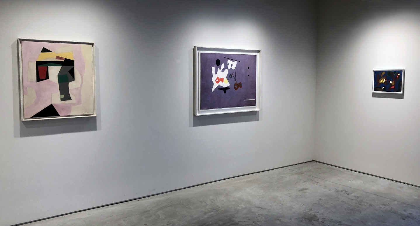 From Right to Left:, Small Biomorph, c. 1935, Oil on board, 12 x 15 ½ in.