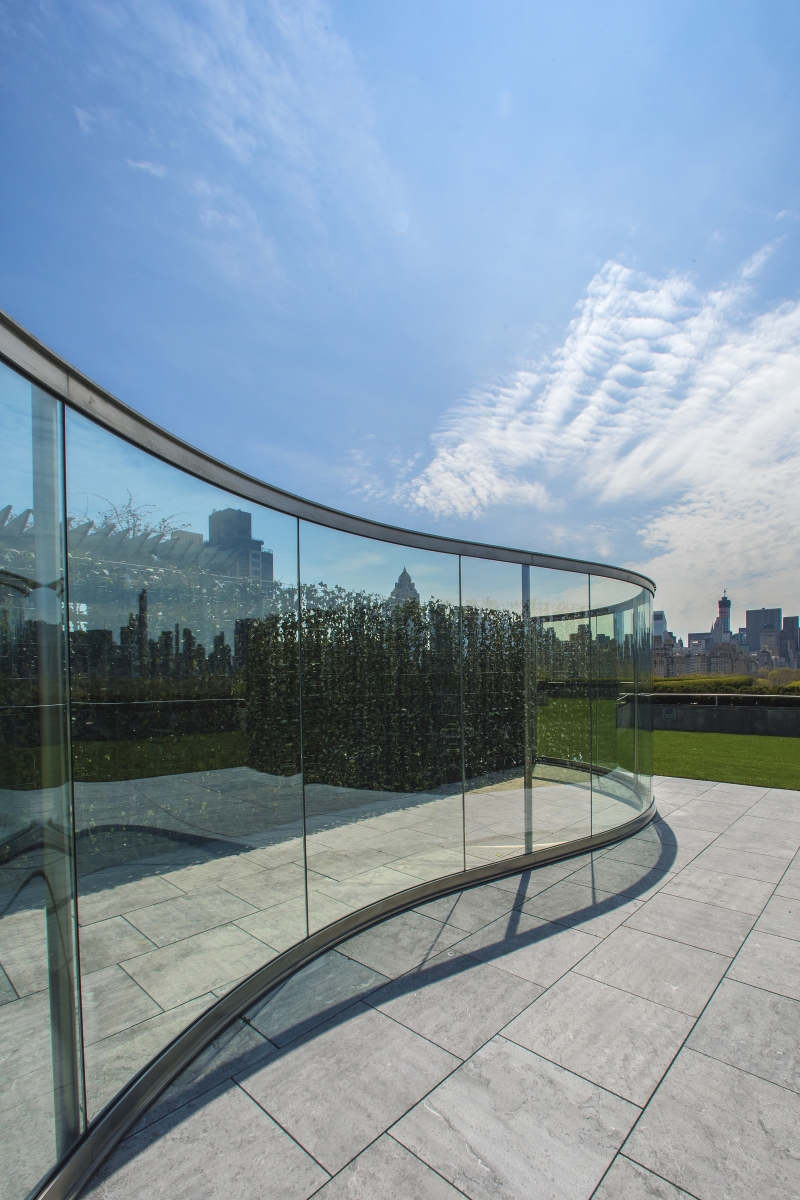 Dan Graham - Roof Garden Commission
