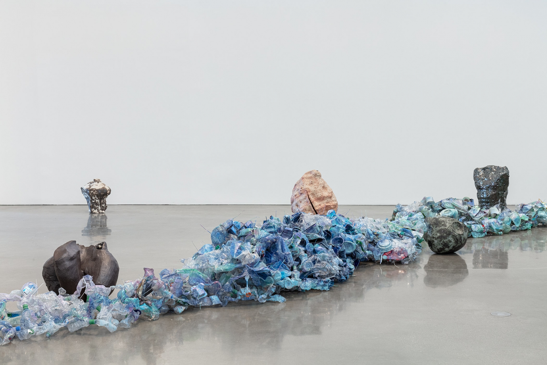 Liz Larner - As Stars and seas Entwine