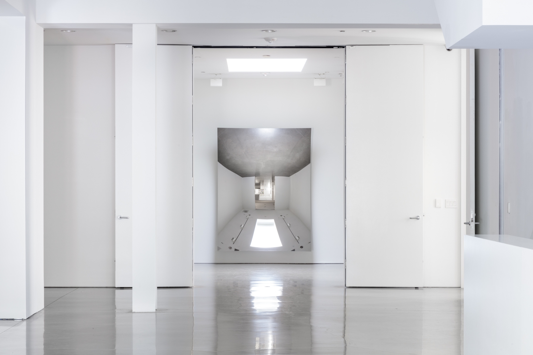 Anish Kapoor at Regen Projects