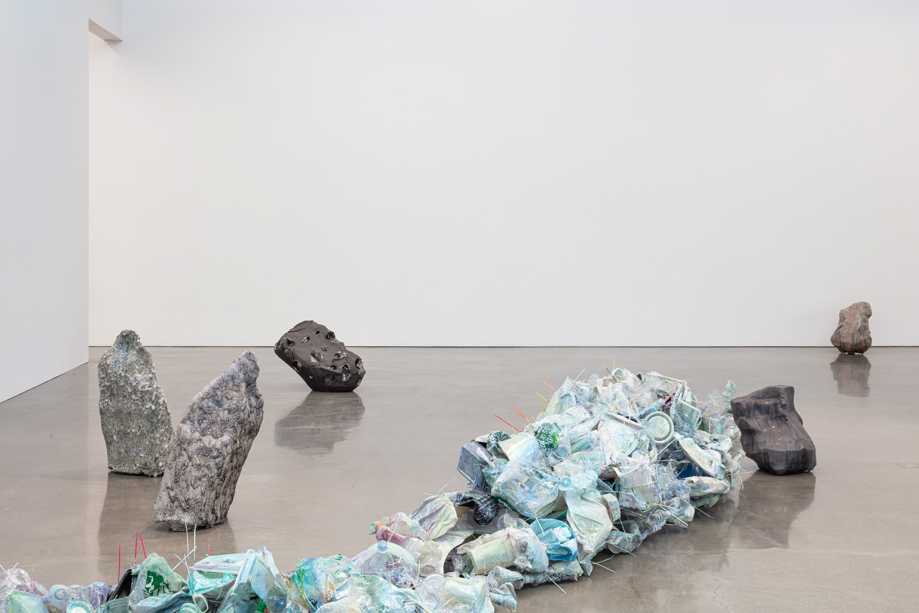 Liz Larner - As Stars and seas Entwine
