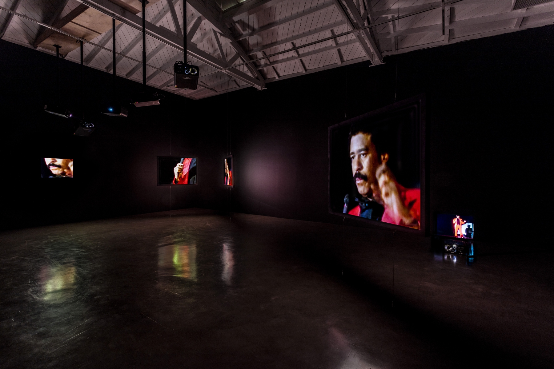 Glenn Ligon - Live