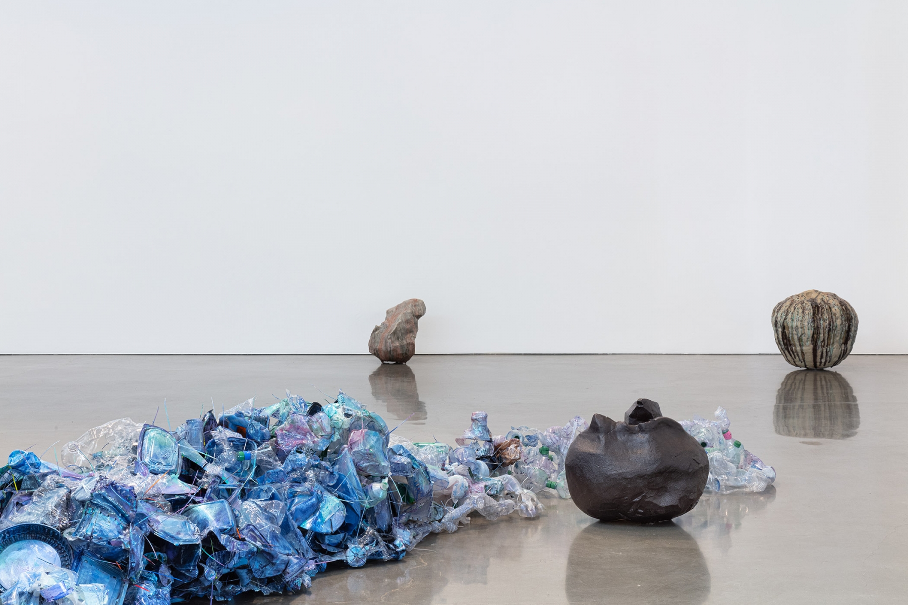 Liz Larner - As Stars and seas Entwine