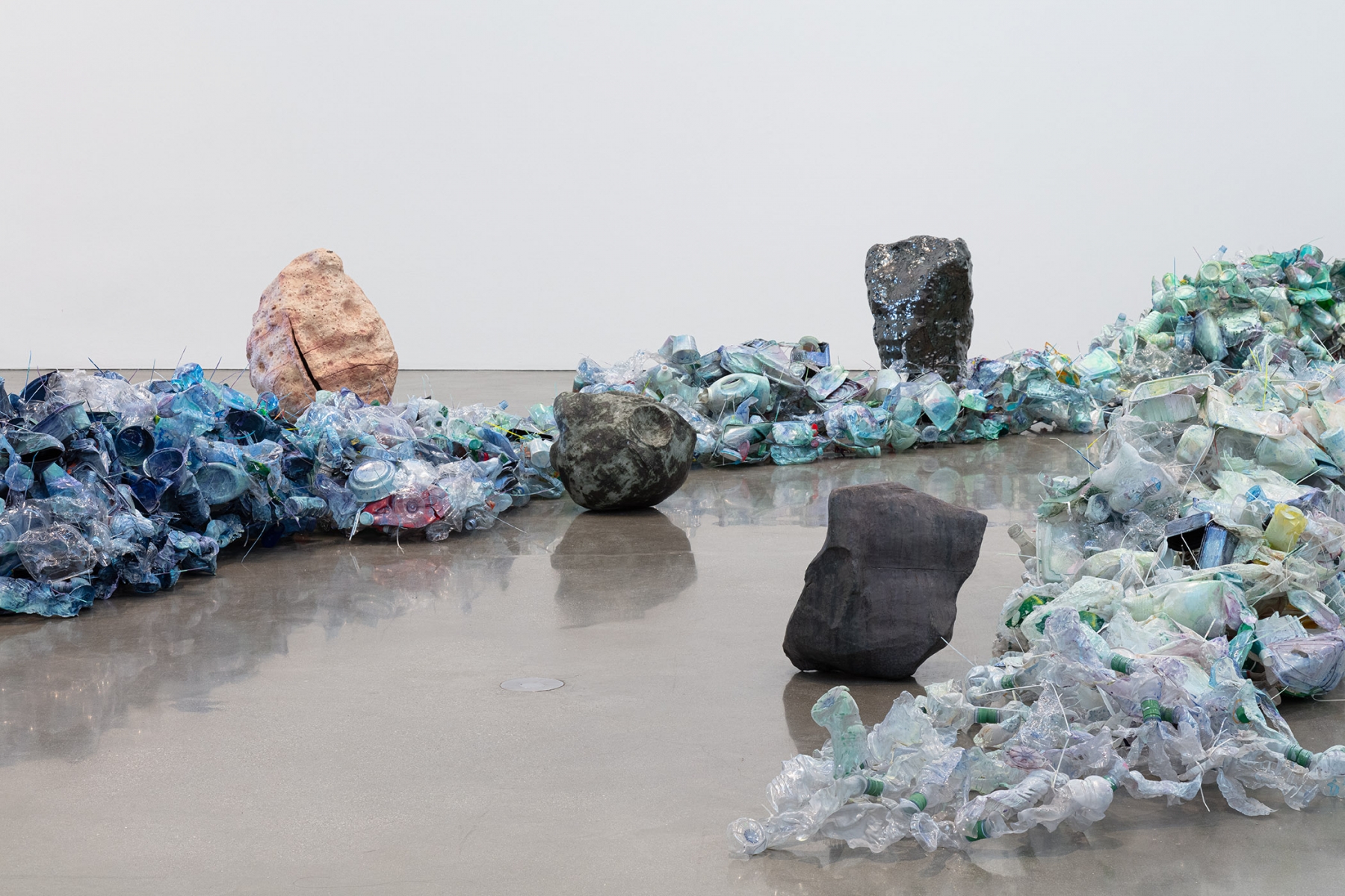 Liz Larner - As Stars and seas Entwine