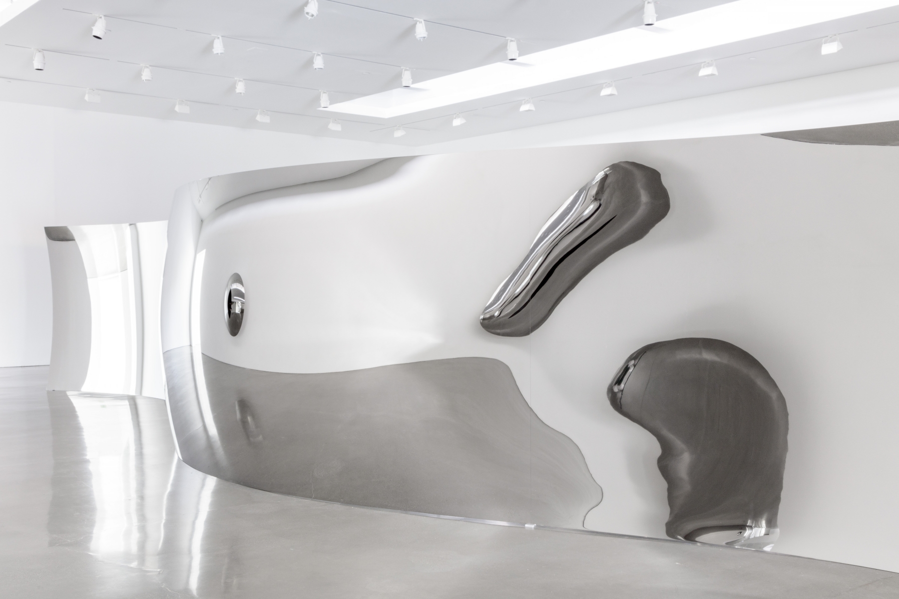 Anish Kapoor at Regen Projects
