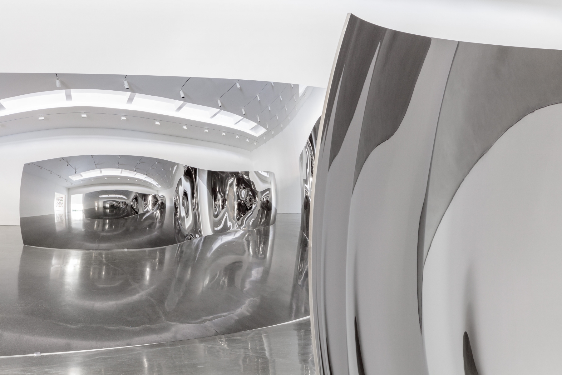 Anish Kapoor at Regen Projects