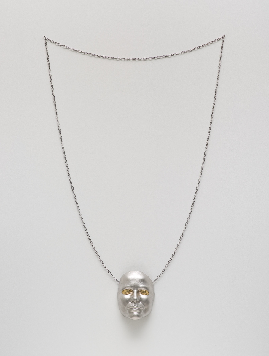 Gillian Wearing - Me as Necklace