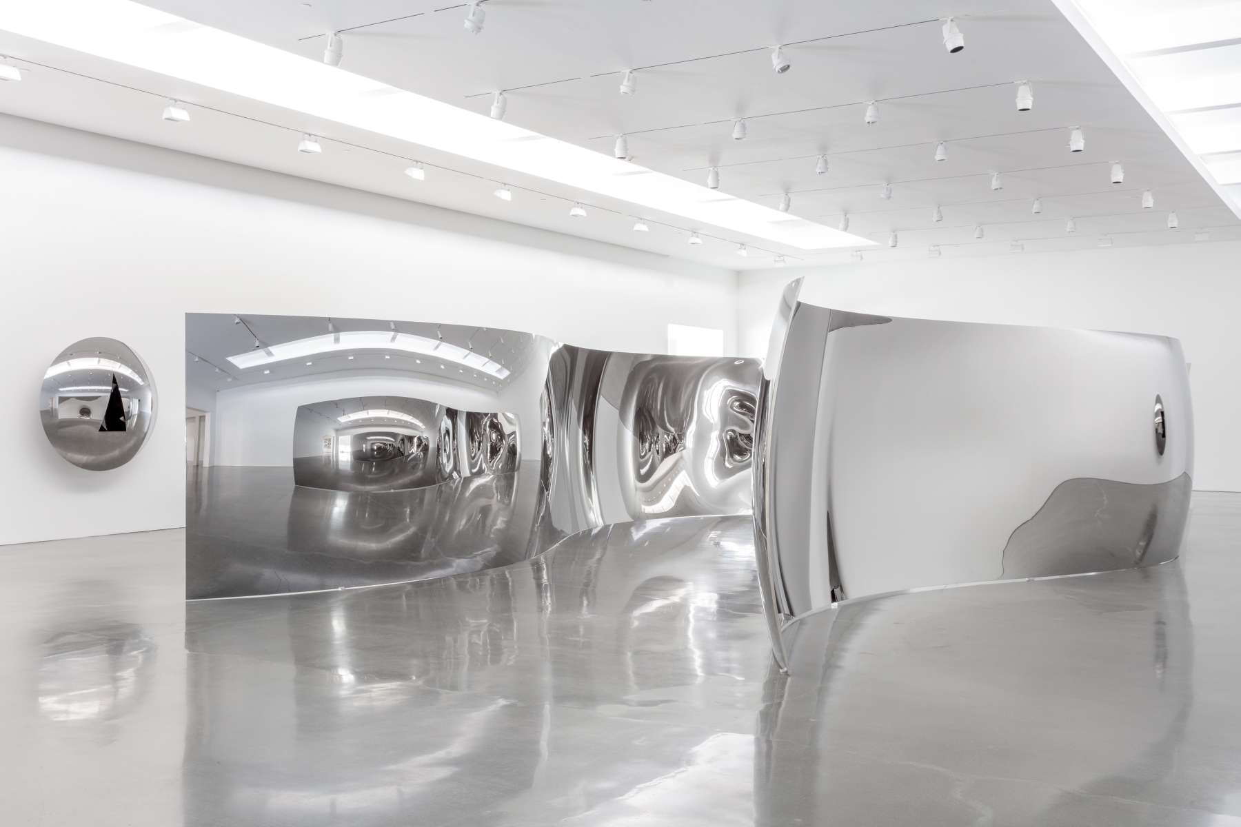 Anish Kapoor at Regen Projects