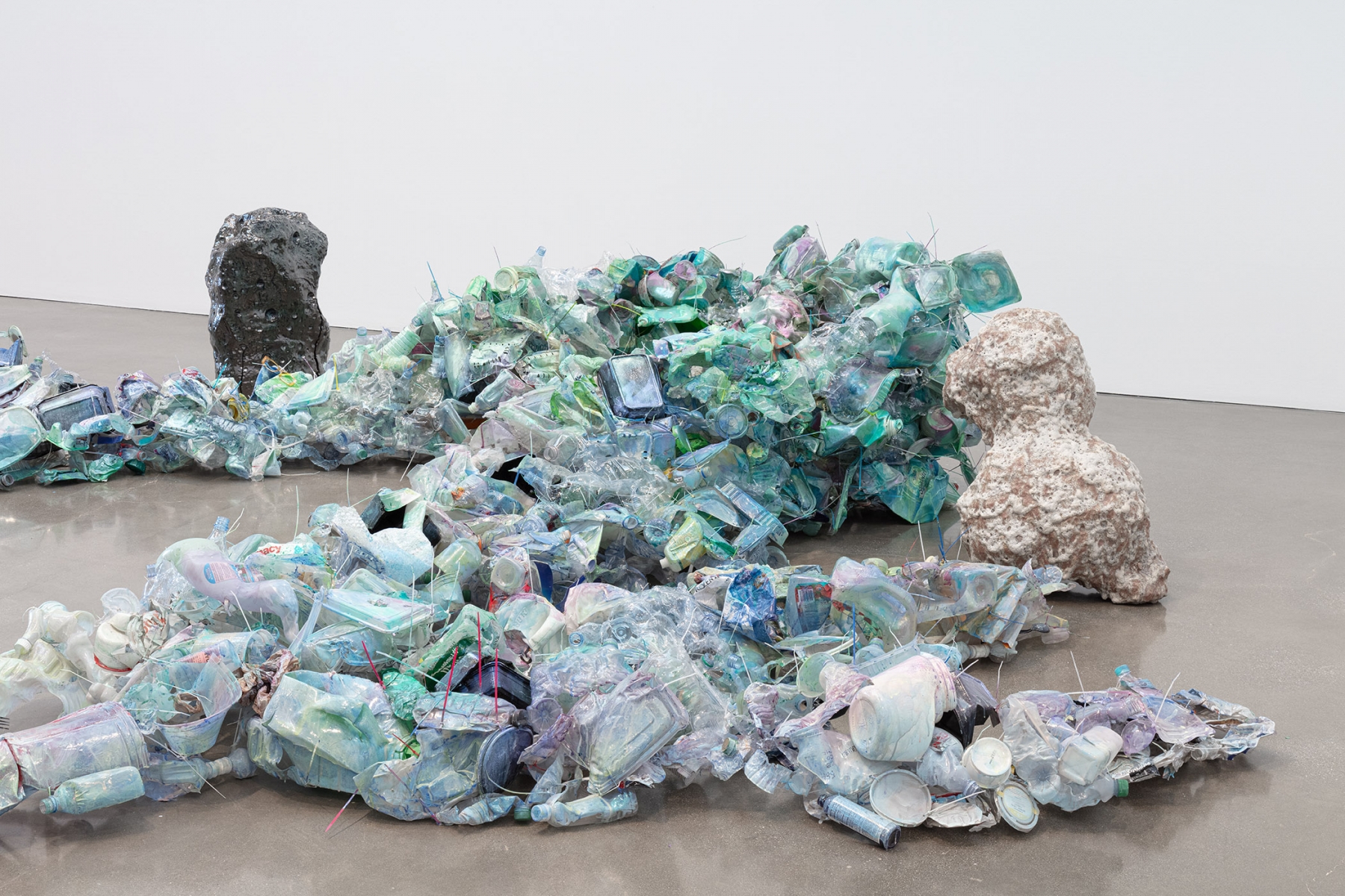 Liz Larner - As Stars and seas Entwine
