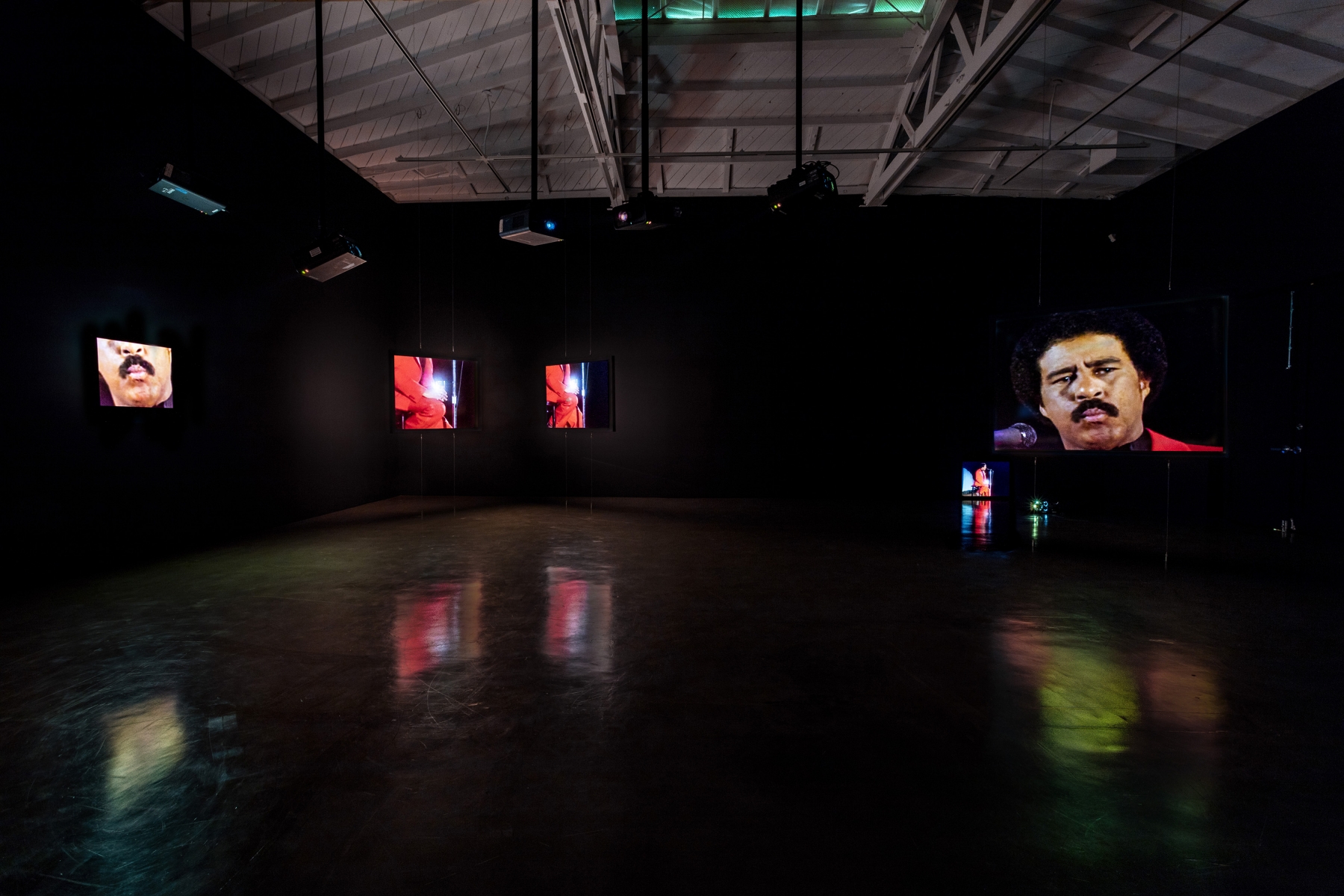 Glenn Ligon - LIve