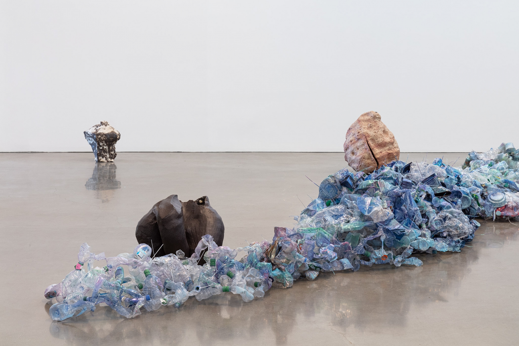 Liz Larner - As Stars and seas Entwine