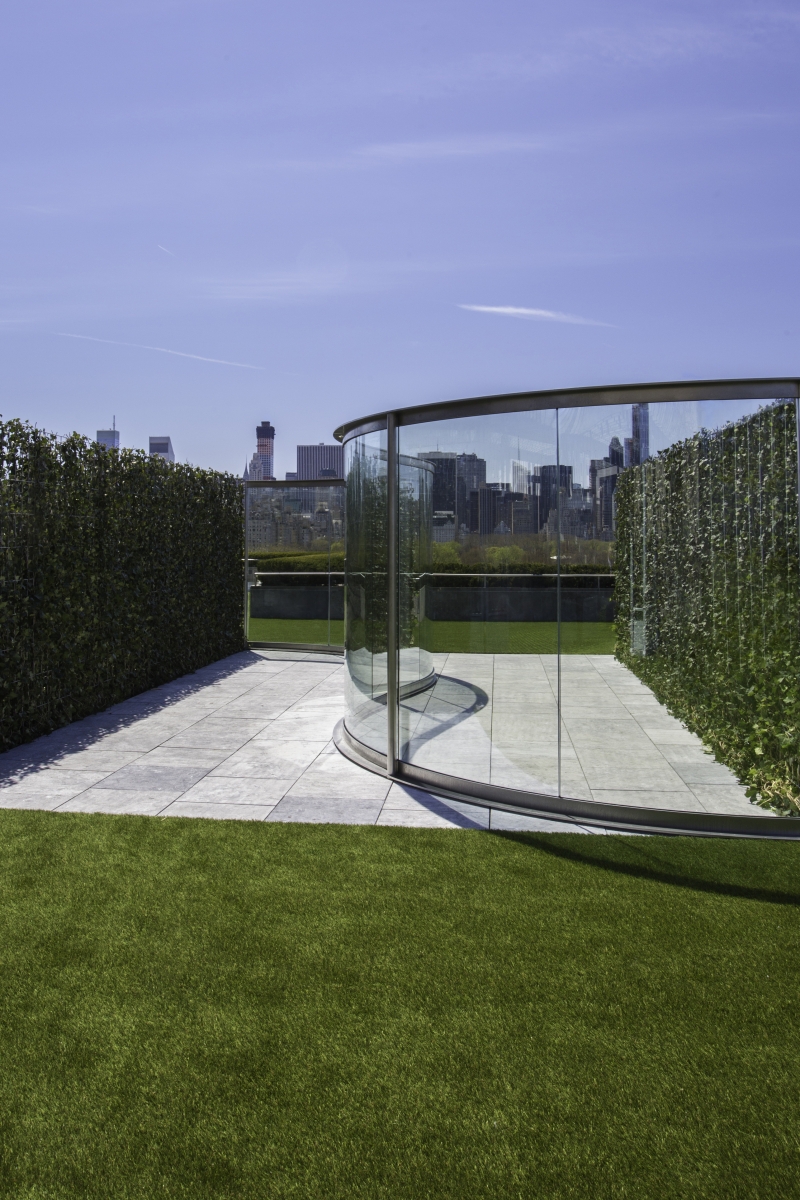 Dan Graham - Roof Garden Commission