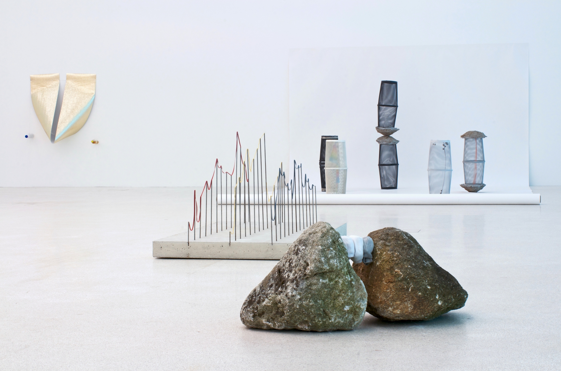 Gabriel Kuri, Installation view