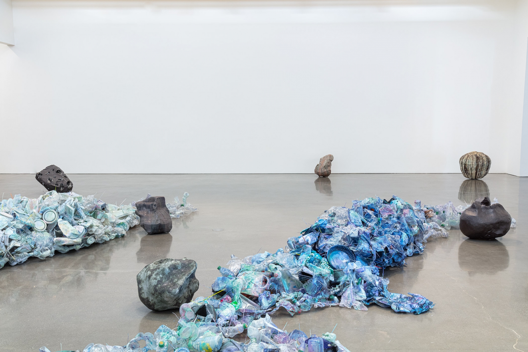 Liz Larner - As Stars and seas Entwine