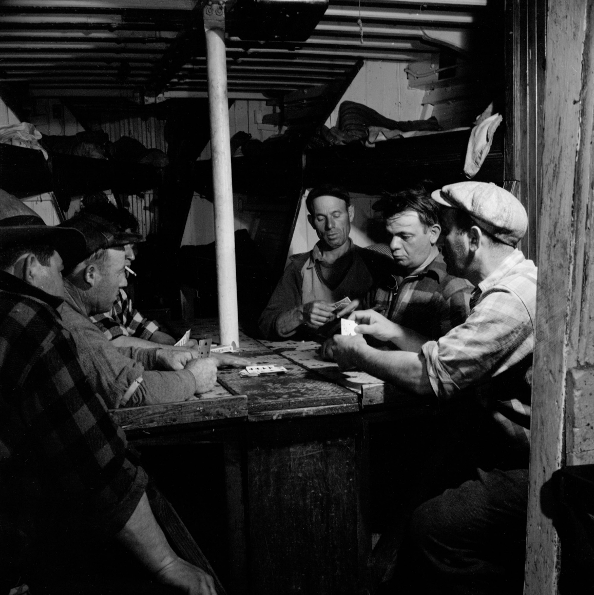 GLOUCESTER FISHERMAN AND FULTON FISH MARKET, 1943 Photography Archive