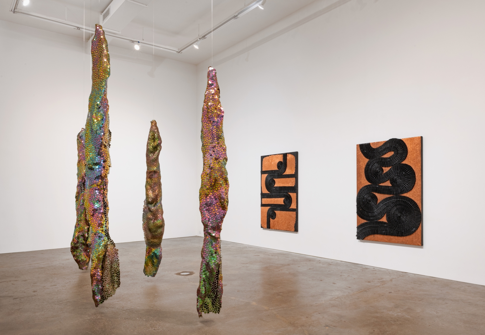 Alyson Shotz, The Small Clocks Run Wild, installation view, 2020