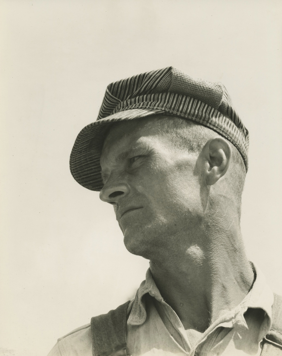 Walker Evans Construction Worker, Louisiana, 1936 Gelatin silver print; printed c.1936, Howard Greenberg Gallery, 2020