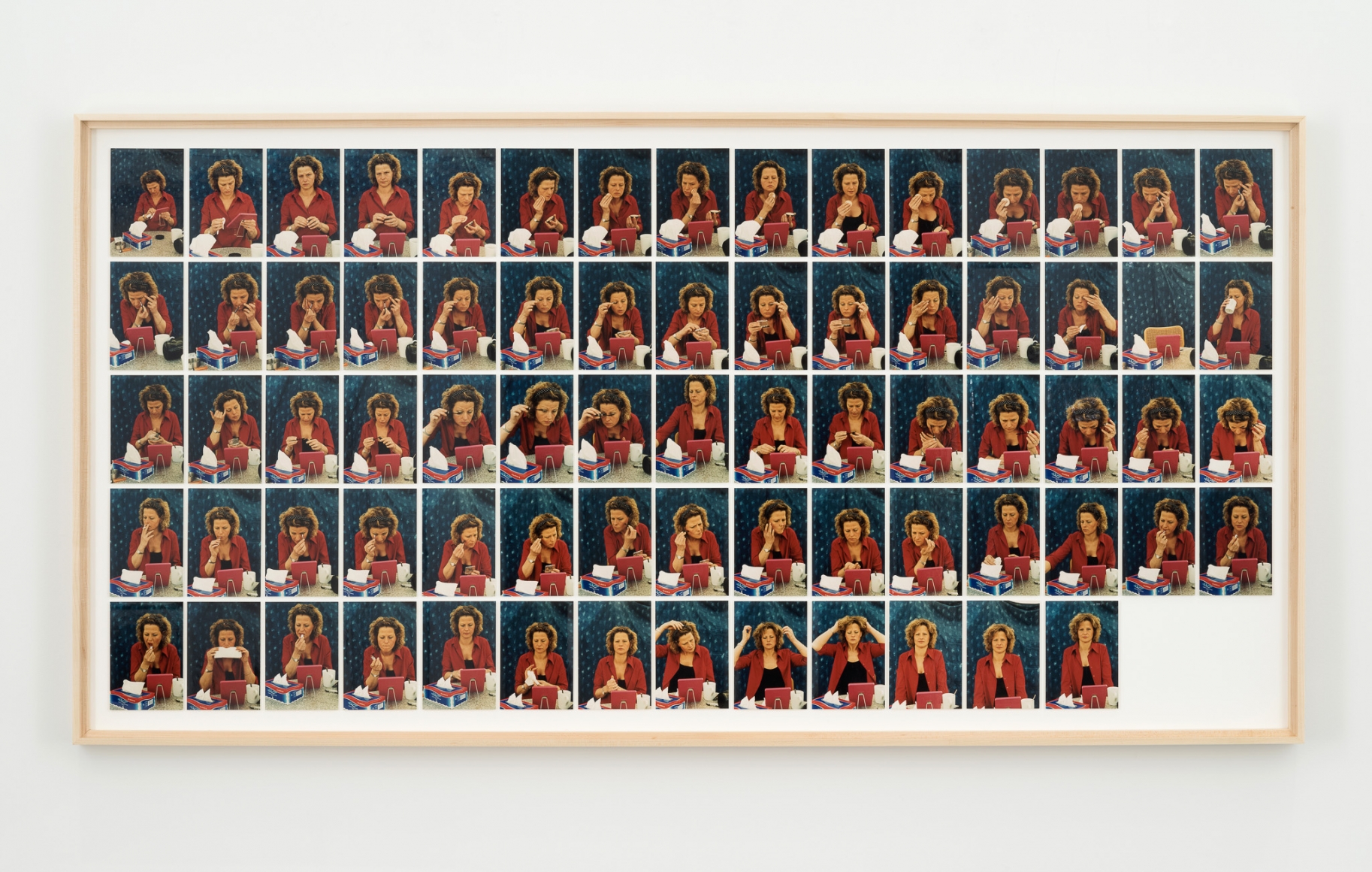 Hans-Peter Feldmann, Birgit, doing her make-up