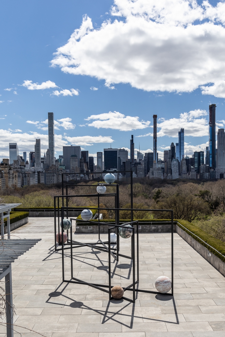 Installation view: Alicja Kwade, ParaPivot, 2019, © The Metropolitan Museum of Art, photo by Hyla Skopitz