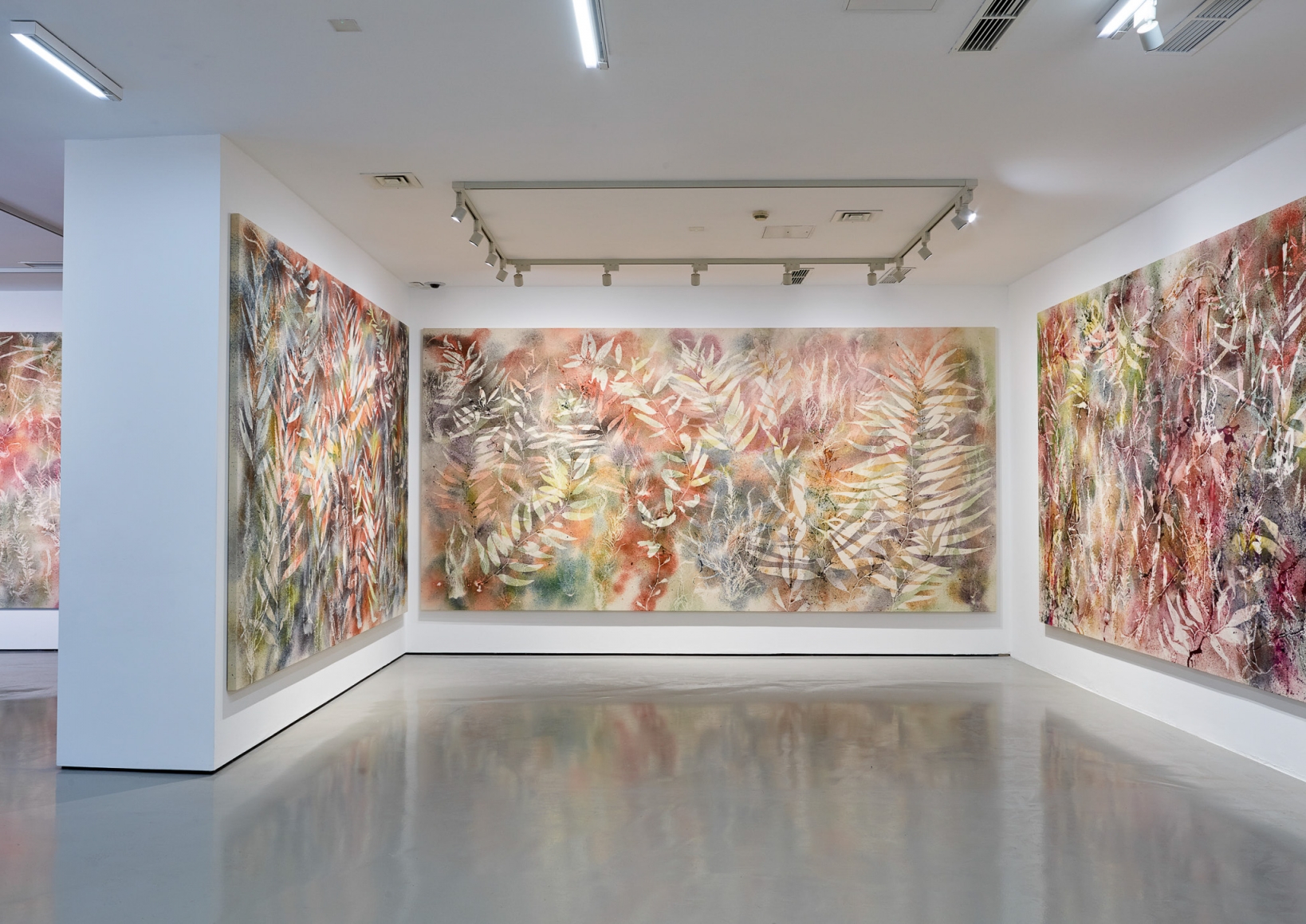 Sam Falls, Installation view: Nature Is The New Minimalism, MART, Galleria Civica, Trento, Italy, 2018. Photo: Bianca Lampariello