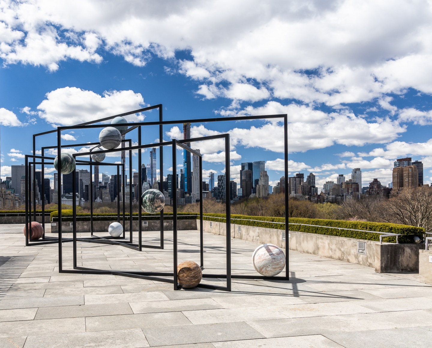 Installation view: Alicja Kwade, ParaPivot, 2019, © The Metropolitan Museum of Art, photo by Hyla Skopitz