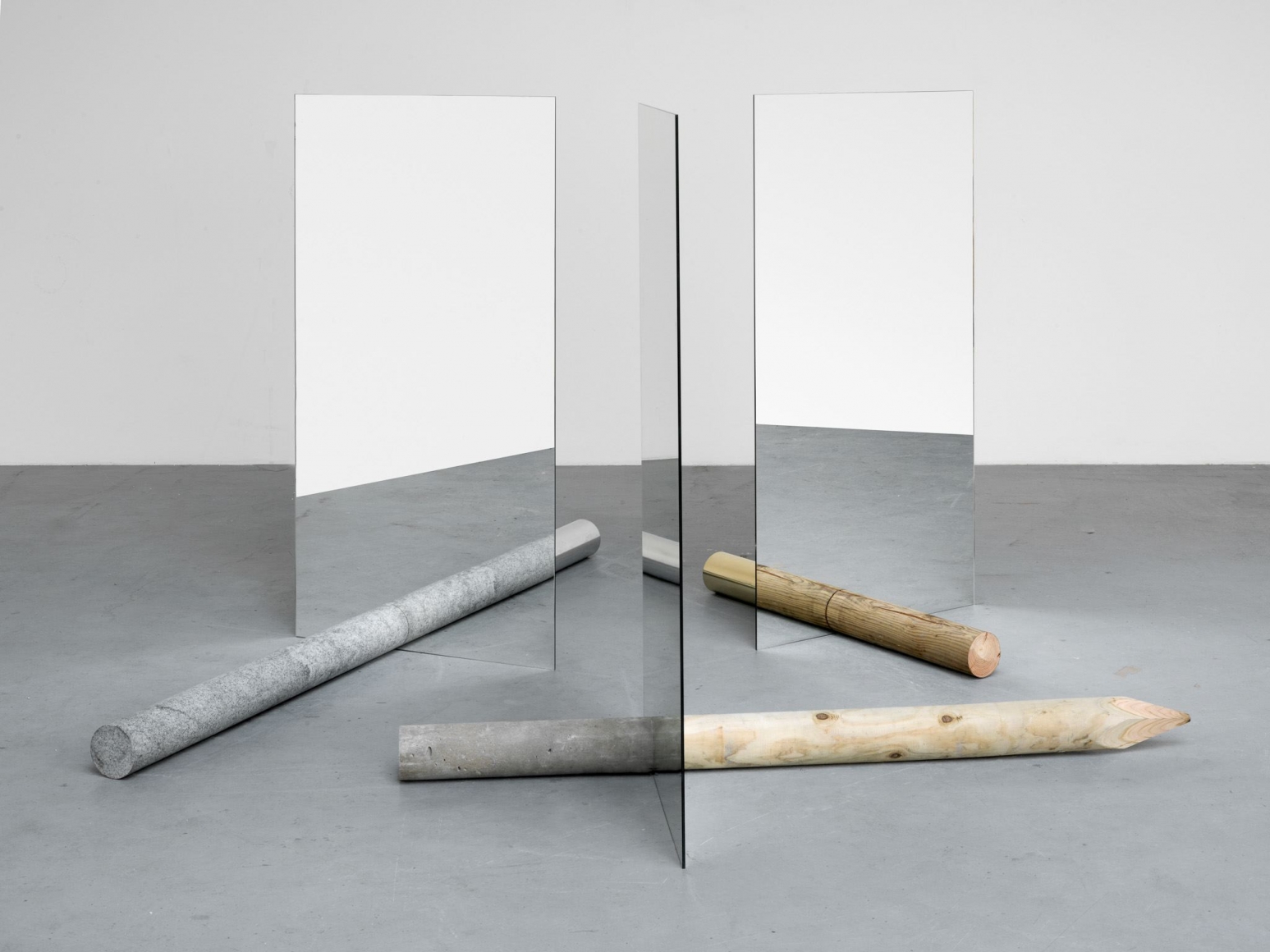 Alicja Kwade, Light Transfer of Nature I, 2015