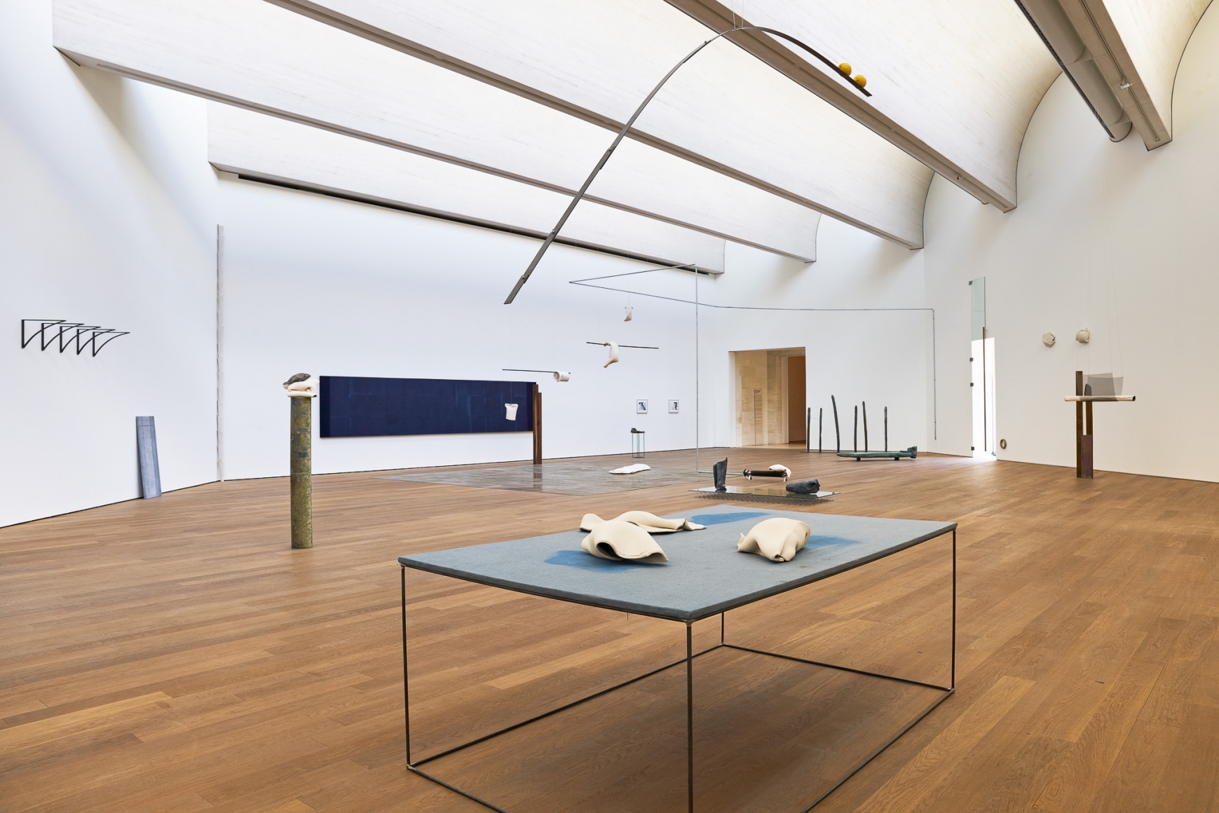 Installatation view: Katinka Bock - Smog / Tomorrow’s Sculpture, Mudam Luxembourg, 2018, Photo: Johannes Schwartz