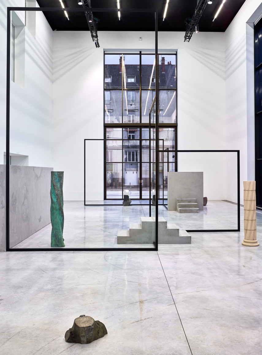 Installation view: Alicja Kwade,The Resting Thought, Centre De Création Contemporaine Olivier Debré, Tours, 2019, Photo: François Fernandez