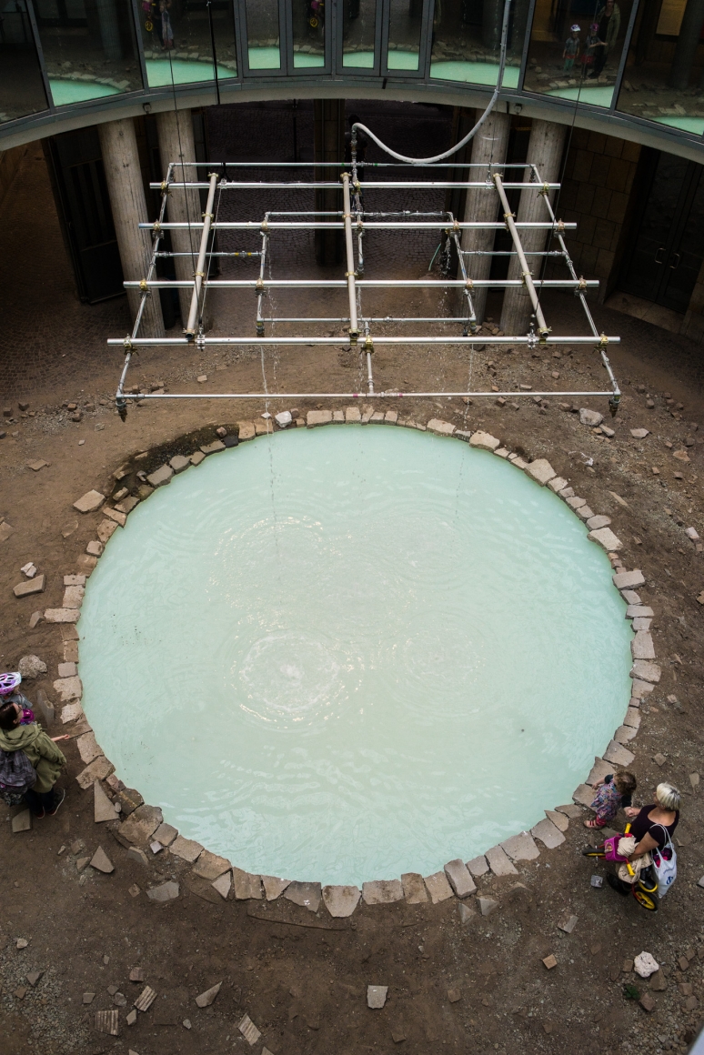 Doug Aitken, Sonic Fountain II, 2013/2015