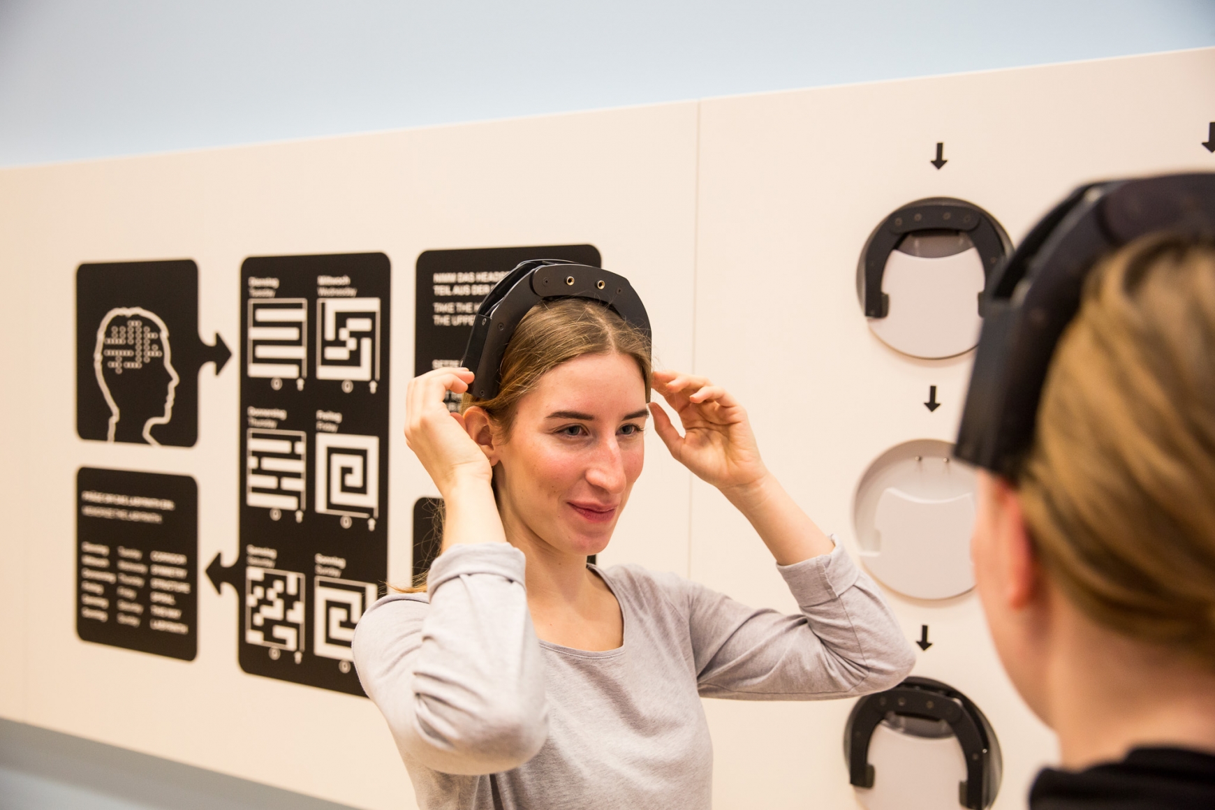 Jeppe Hein, This Way, Kunstmuseum Wolfsburg, 2015