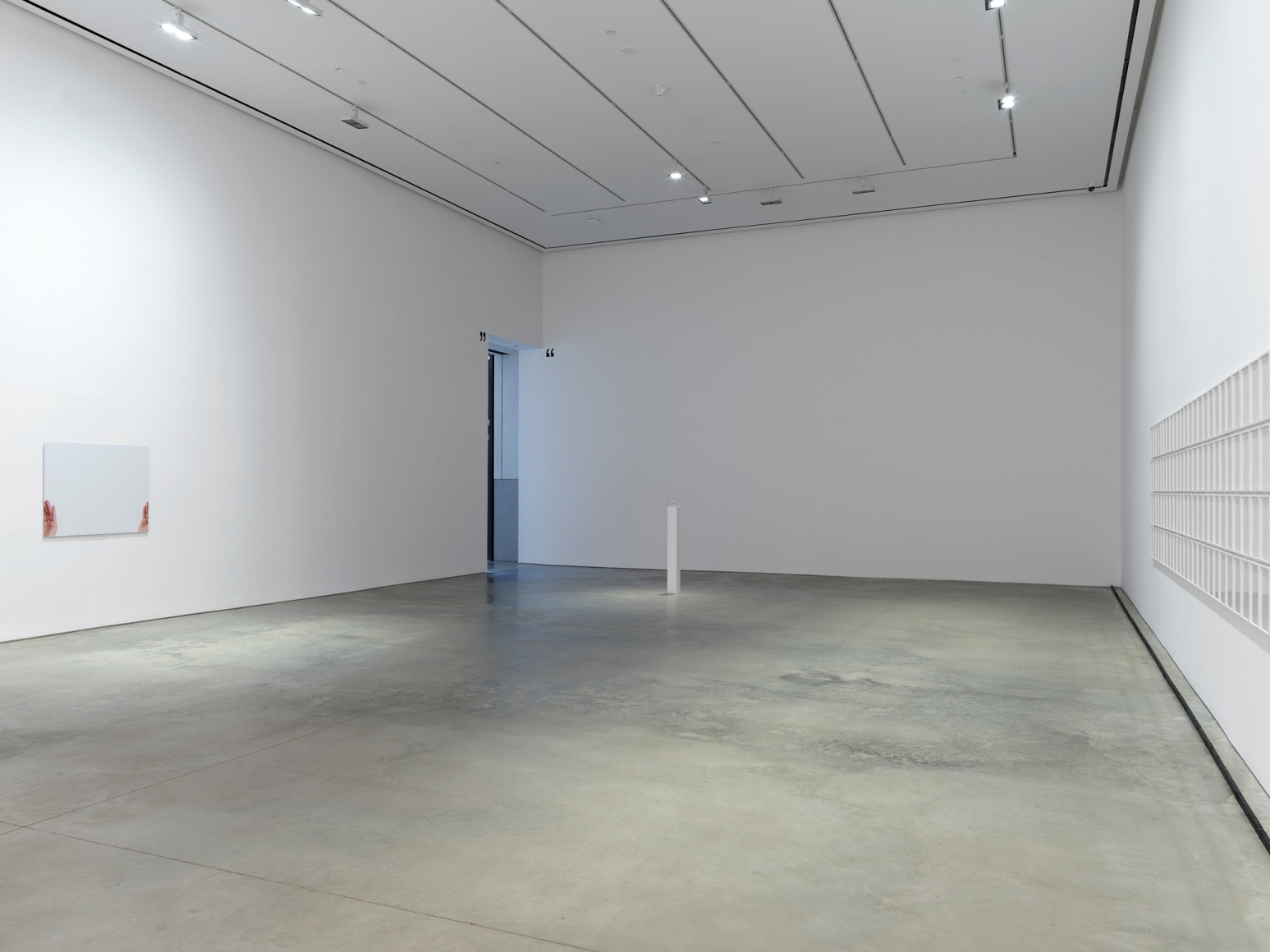 Ceal Floyer, Installation view: 303 Gallery, 2017