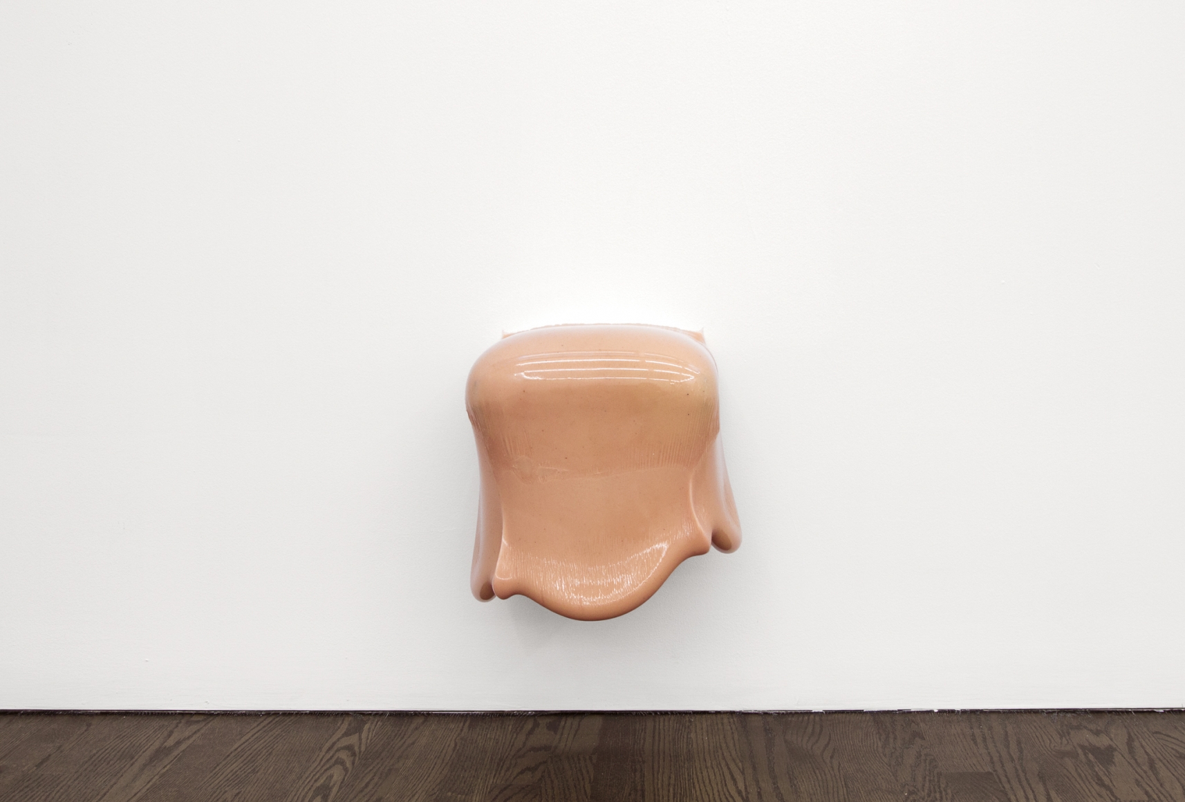 Nina Canell, Gum Shelf