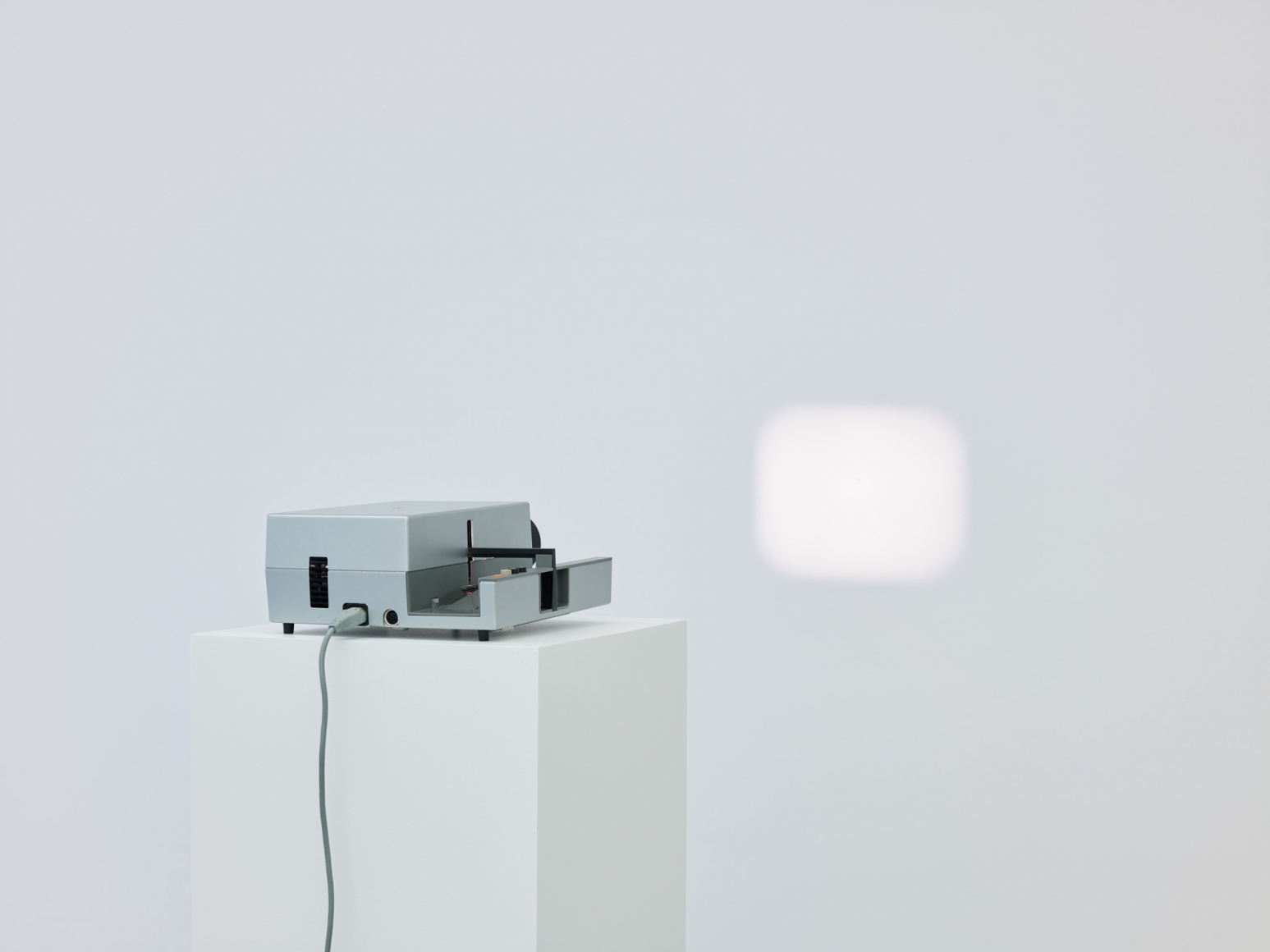 Ceal Floyer, Projection, 1997