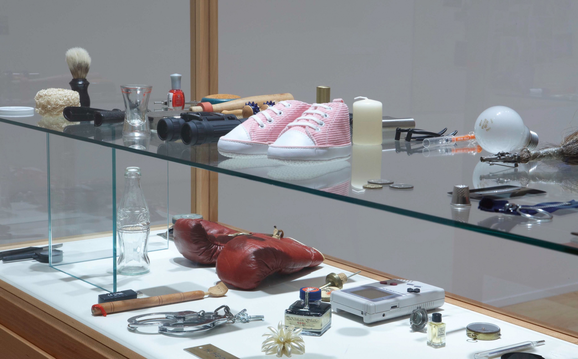 Hans-Peter Feldmann, An Art Exhibition, Museo Nacional Centro de Art Reina Sofía, Madrid, 2011