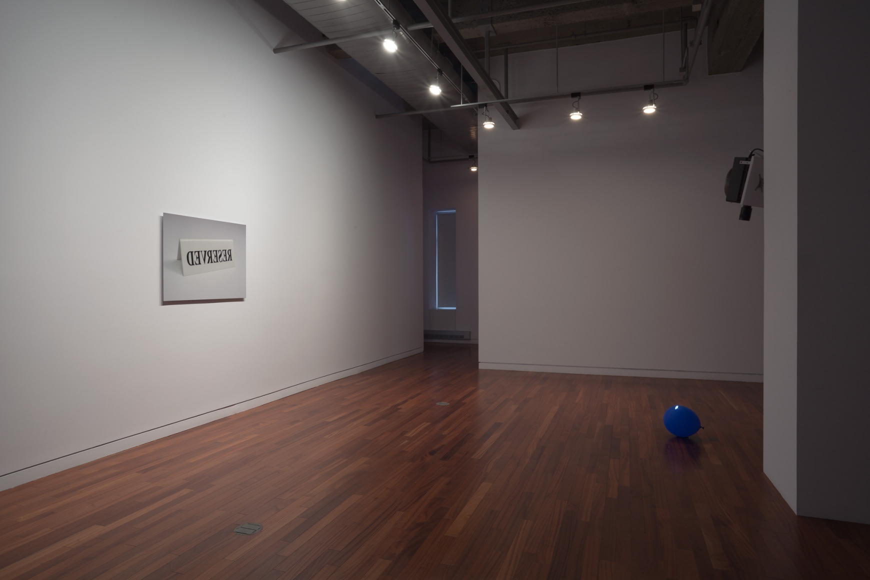 Ceal Floyer, Installation view: DHC/ART. Montréal, Québec, 2011