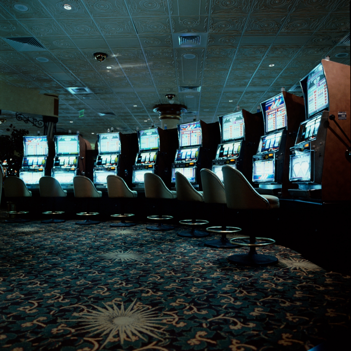 Jane and Louise Wilson, High Roller Slots, Desert Inn: Las Vegas Graveyard Time, 1999
