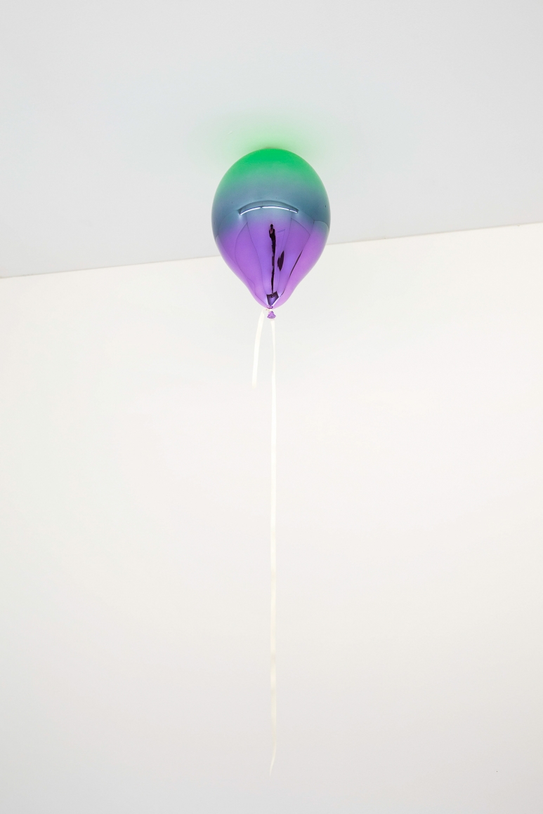 Jeppe Hein, Medium Green and Medium Purple Mirror Balloon, 2019