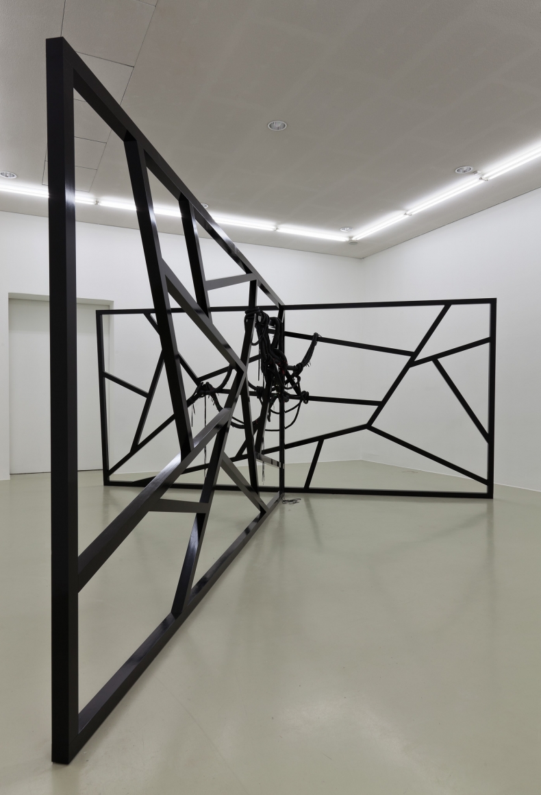 Eva Rothschild, Installation view: Hot Touch, Kunstverein Hannover, 2011