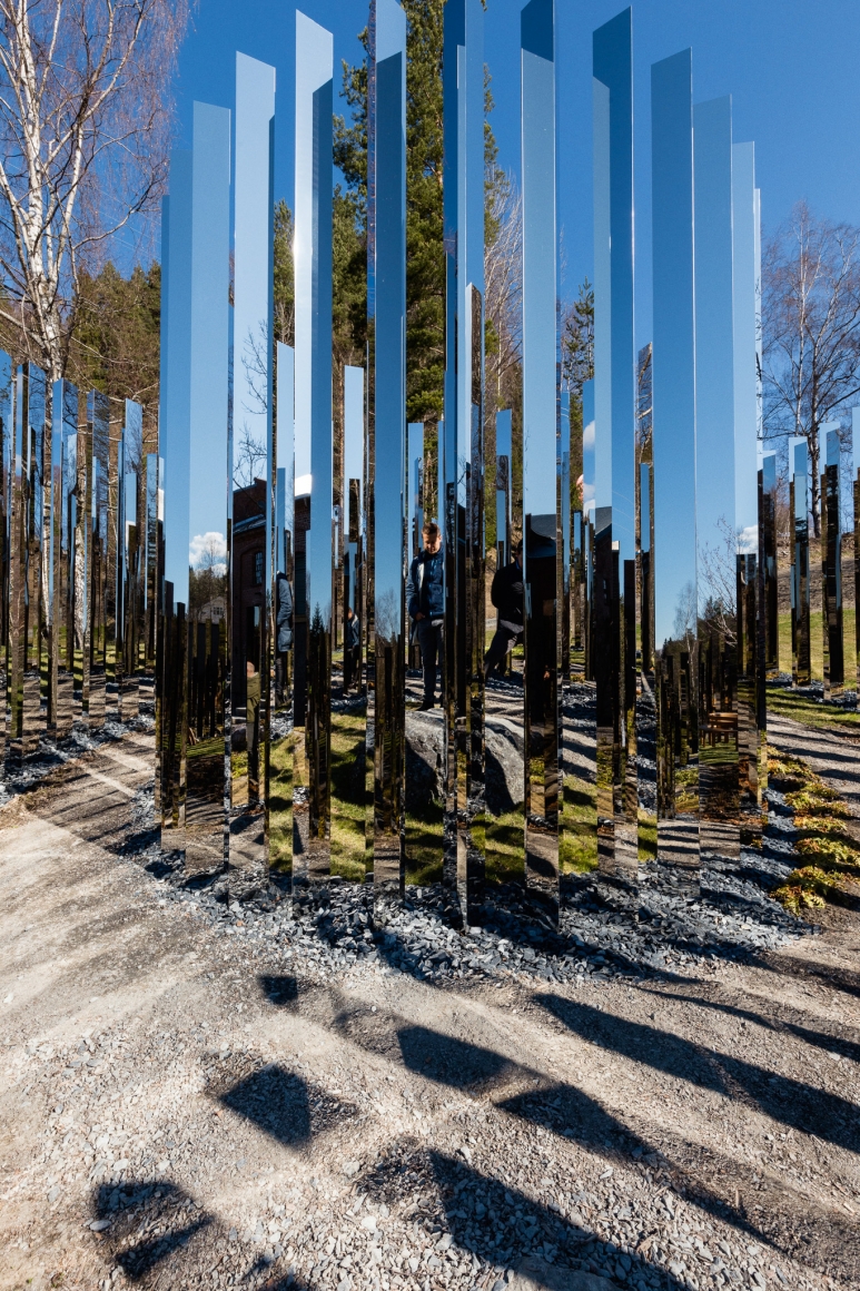 Jeppe Hein, Path of Silence, 2016, Installation view: Reflection, Kistefos Museum, Jevnaker
